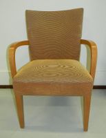 Käsinojallinen tuoli 